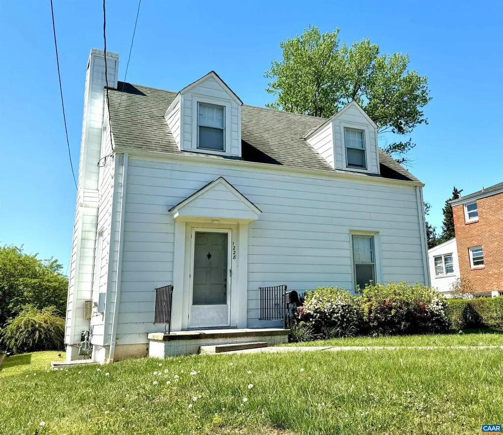 1228 Belleview Ave, Charlottesville