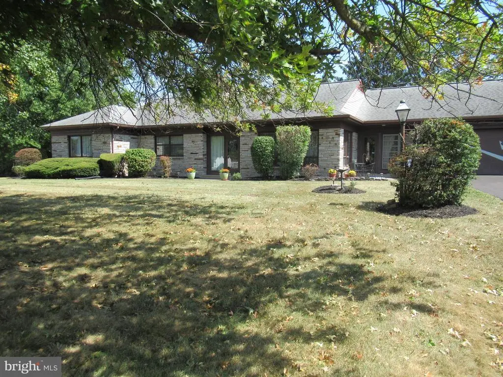 1819 Spring Rd, Carlisle