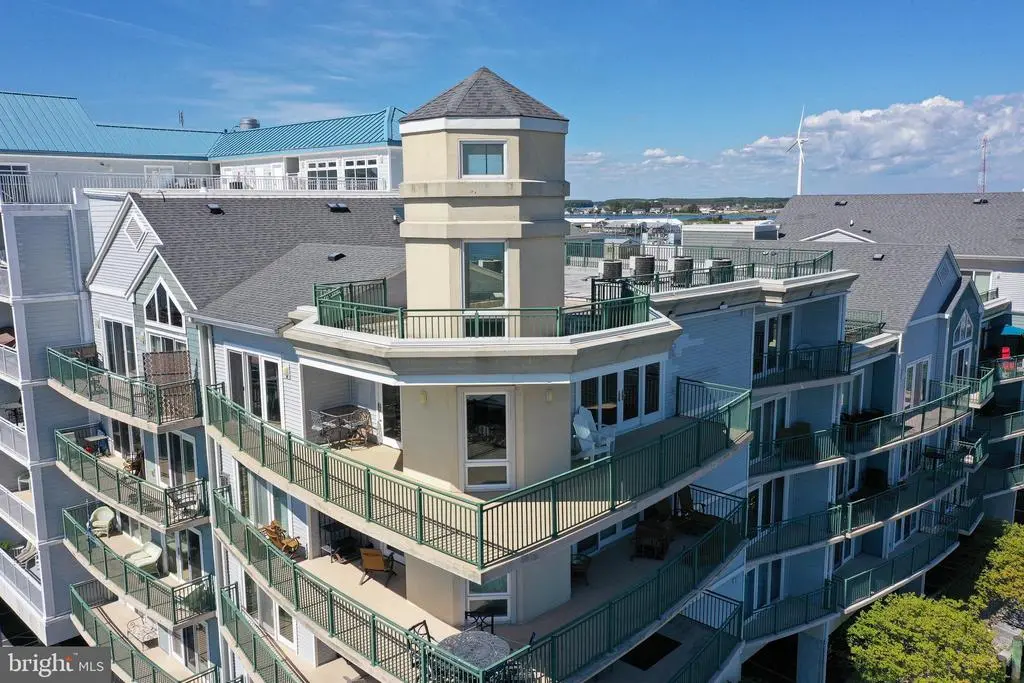 1 Dock St #402, CRISFIELD