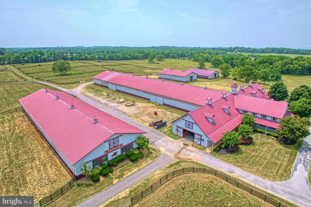 1233 Earle Rd, CHARLES TOWN