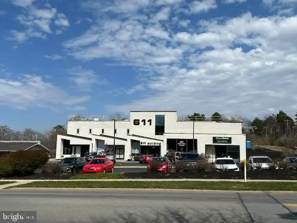 611 University Dr #210, STATE COLLEGE