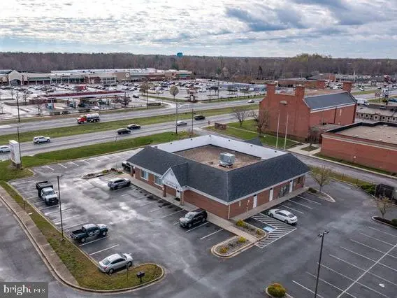 9405 Chesapeake St #1 & 2, LA PLATA