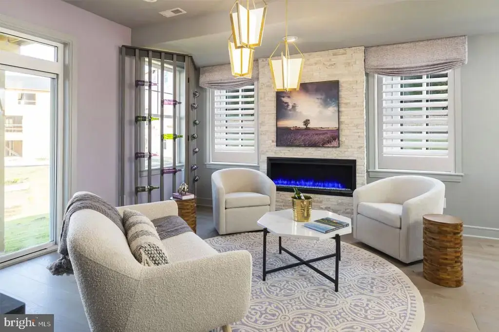 48 Becker Dr #22, CHALFONT