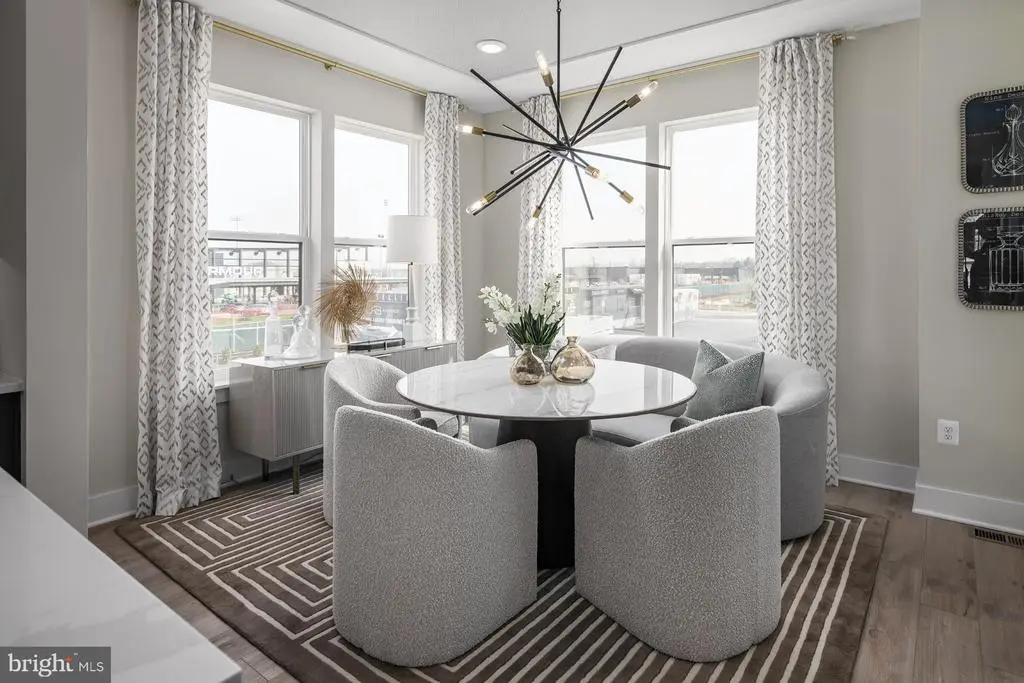 2618 Light St, Baltimore