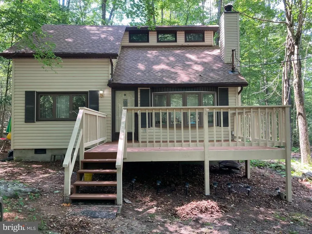 122 Paxinos Dr, POCONO LAKE