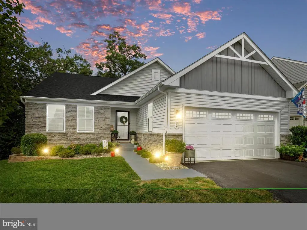 94 Cape Cod Cir, Martinsburg