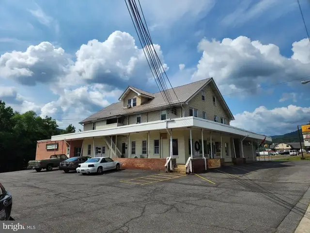 1068 National Hwy, Cumberland