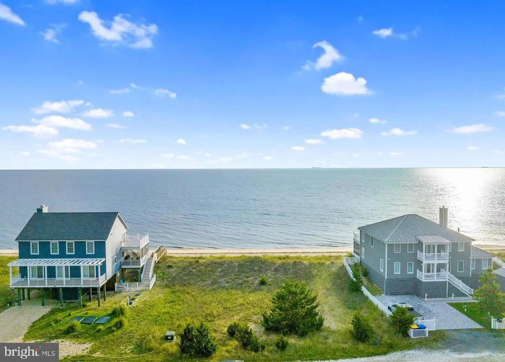 102 Isaacs Shore Dr, Milford