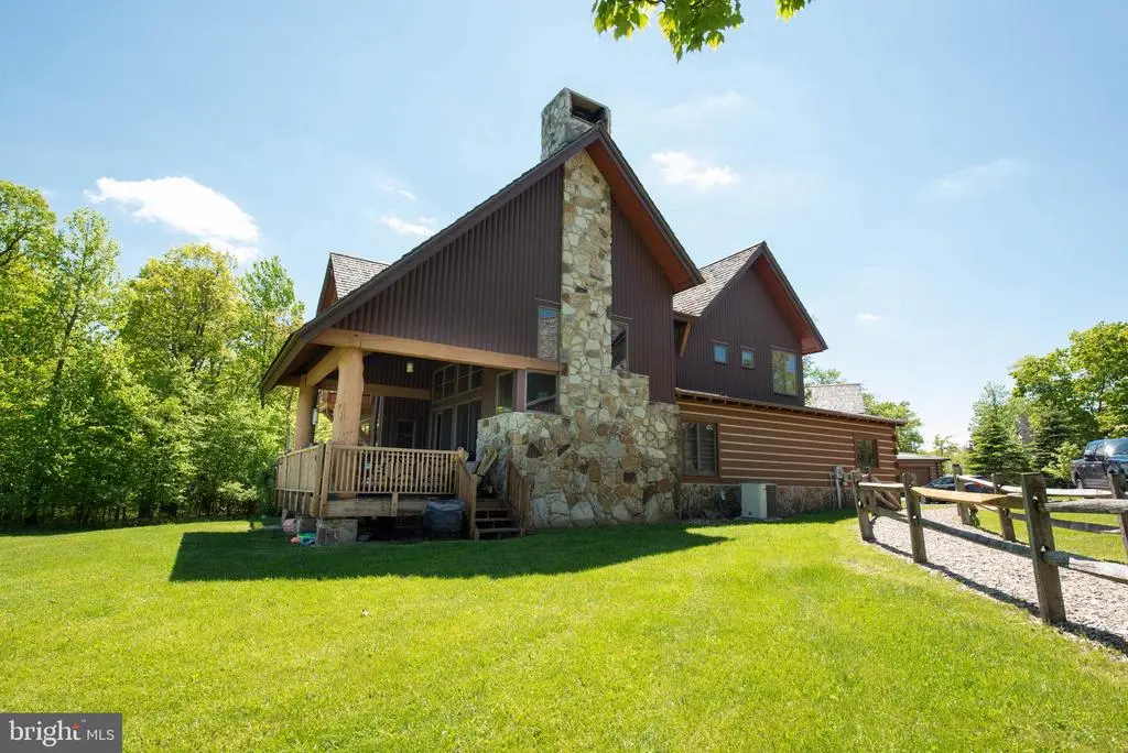 121 Kendall Camp Cir, Mc Henry