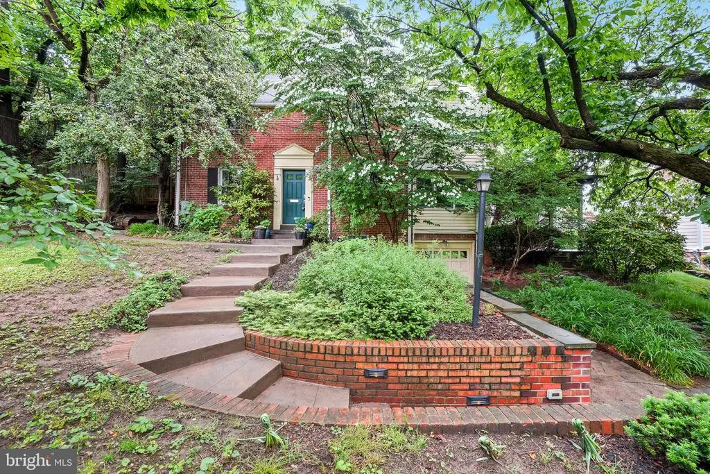 4 Park Valley Rd, Silver Spring