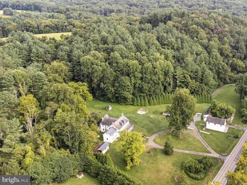 3901 Rocks Rd, Street