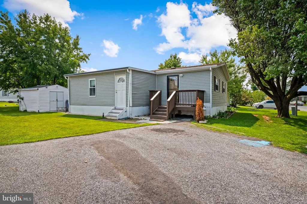 105 Roundup Rd, Middle River