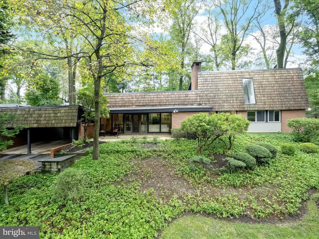 3415 Philips Dr, Pikesville