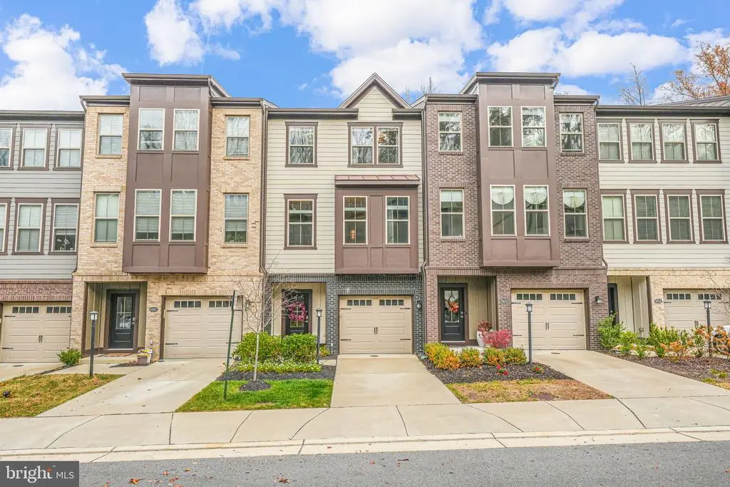 6658 Audrey Kay Ct, Alexandria