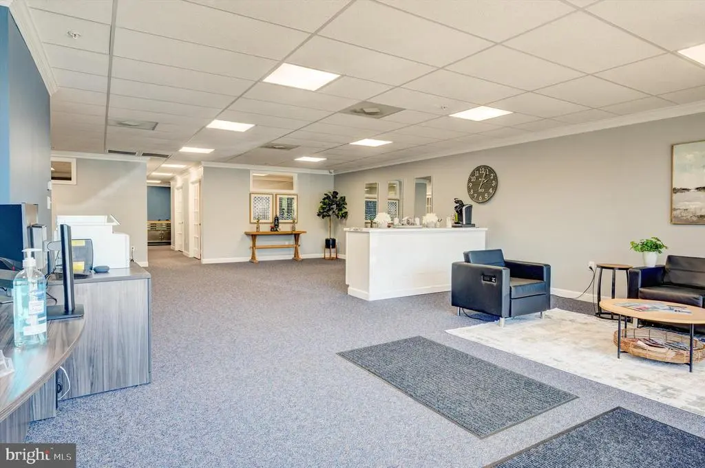 934 Sweeney Dr #suite 6, Hagerstown