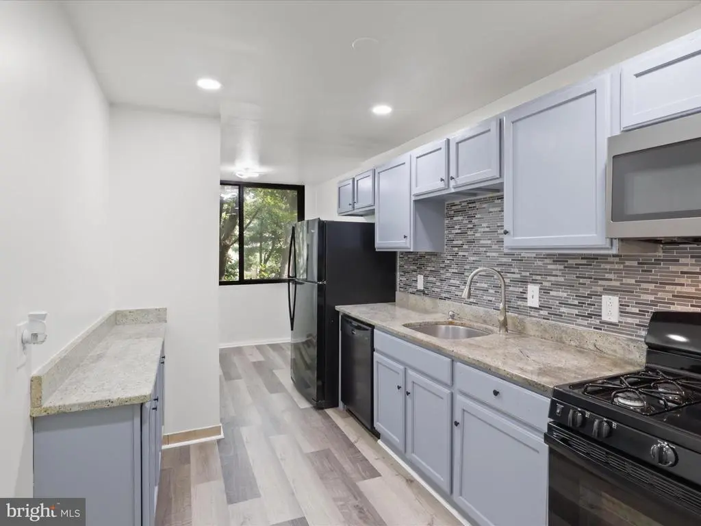 501 N Armistead St #101, Alexandria