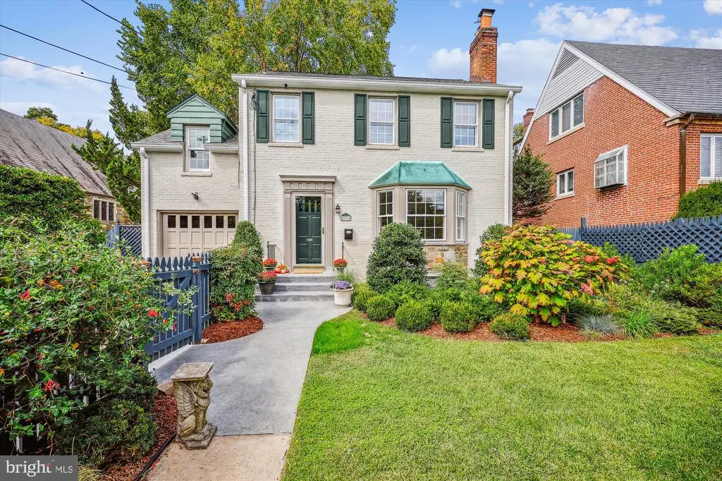 8904 Colesville Rd, Silver Spring