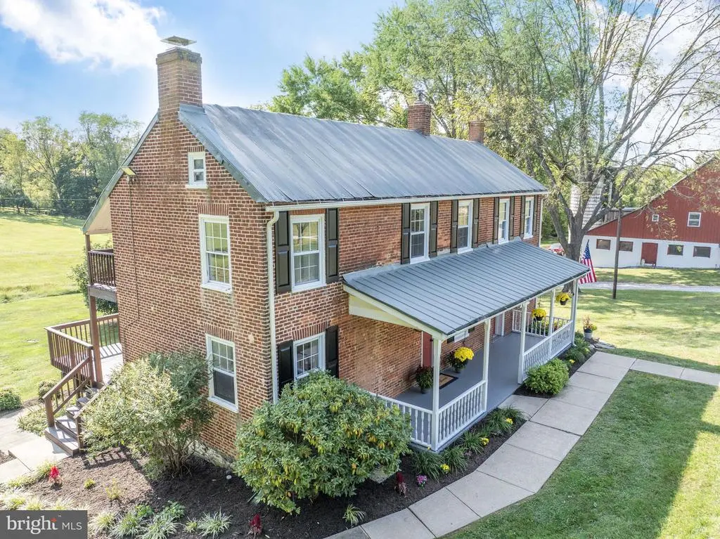 1530 Bowersox Rd, New Windsor