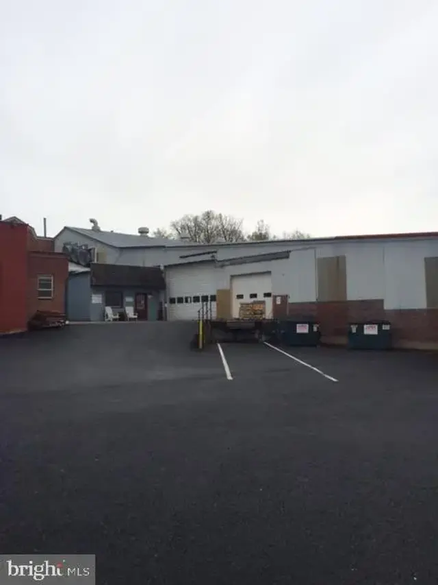 175 E King St, Ephrata