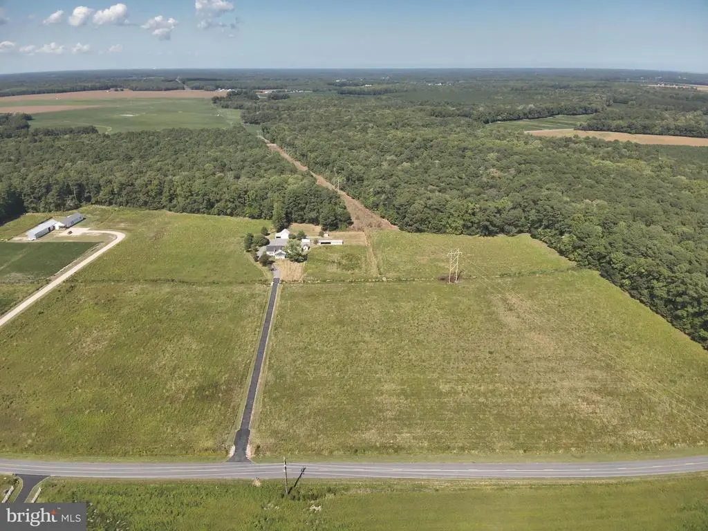 9449 Carey Rd, Berlin