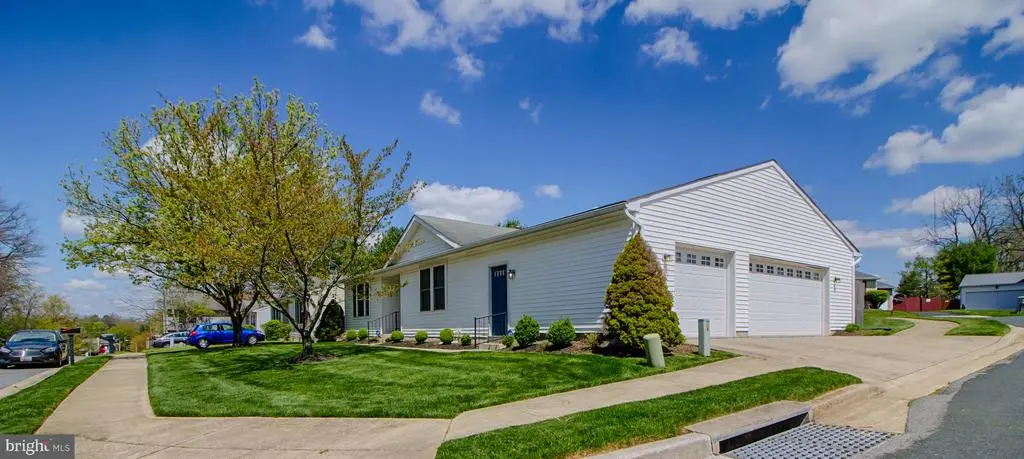 904 Hammershire Rd, Owings Mills