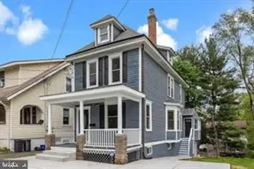 320 N Crown St, MORRISVILLE