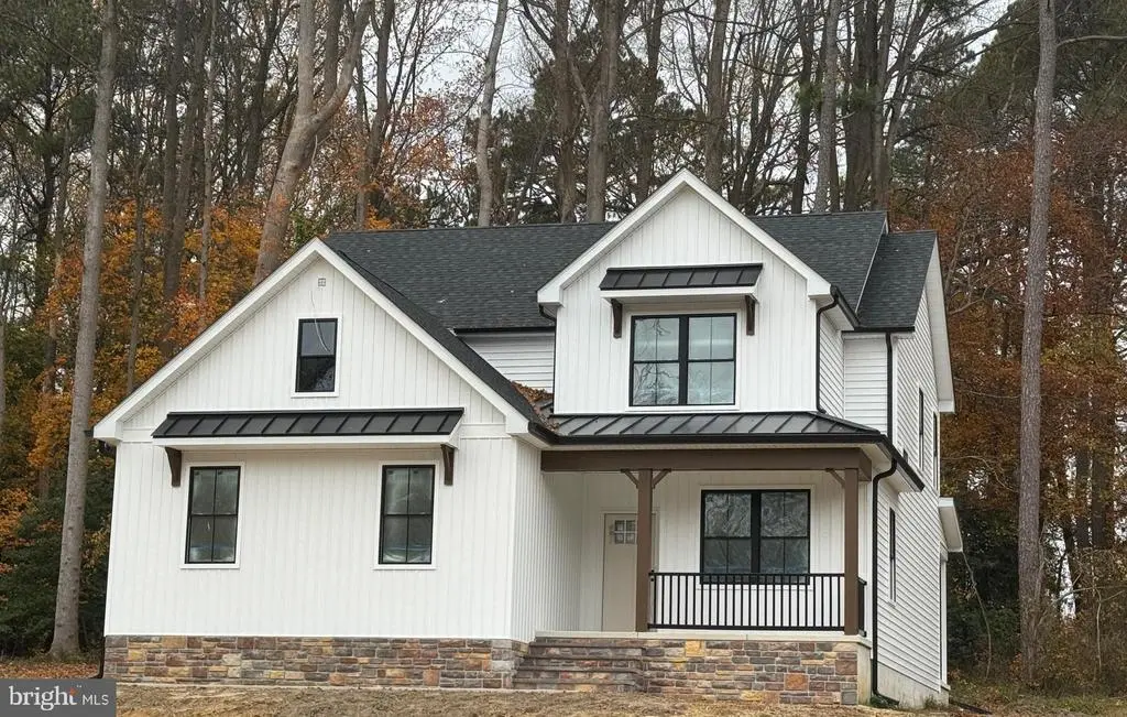 302 Atlantic St, MILTON