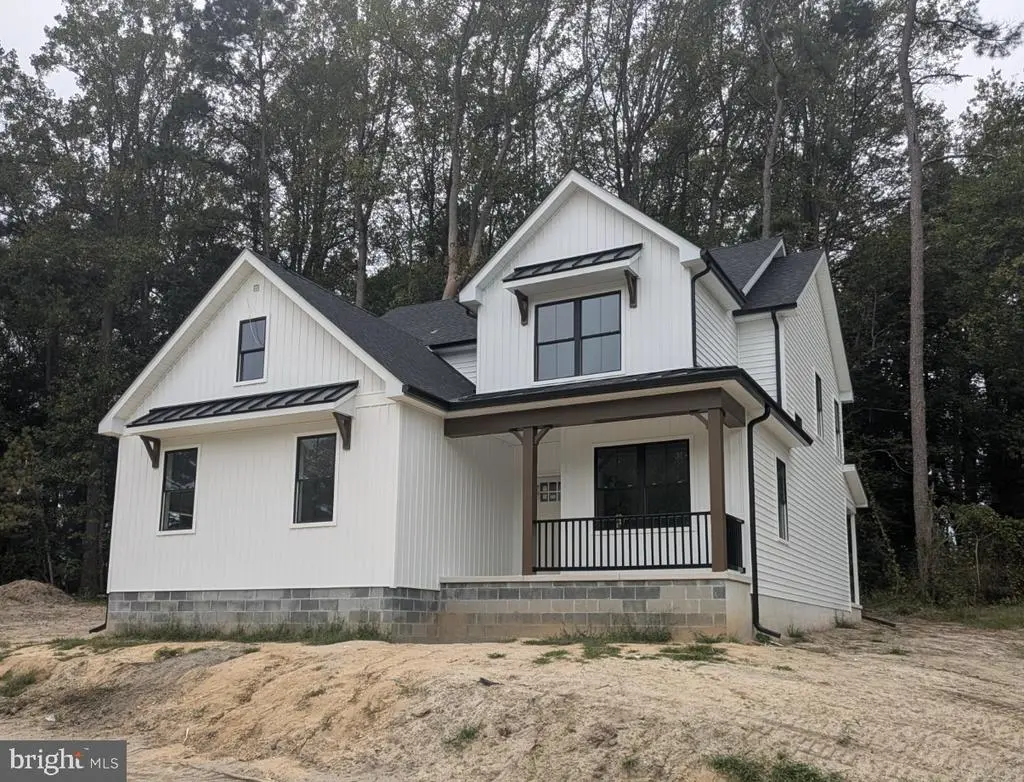 302 Atlantic St, MILTON