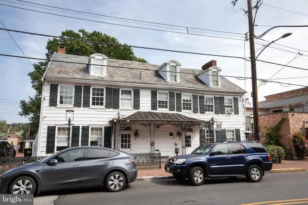 28 S Main St, NEW HOPE