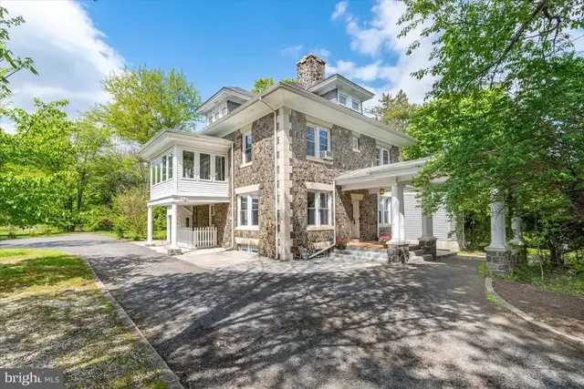1 Rock Manor Ave, Wilmington