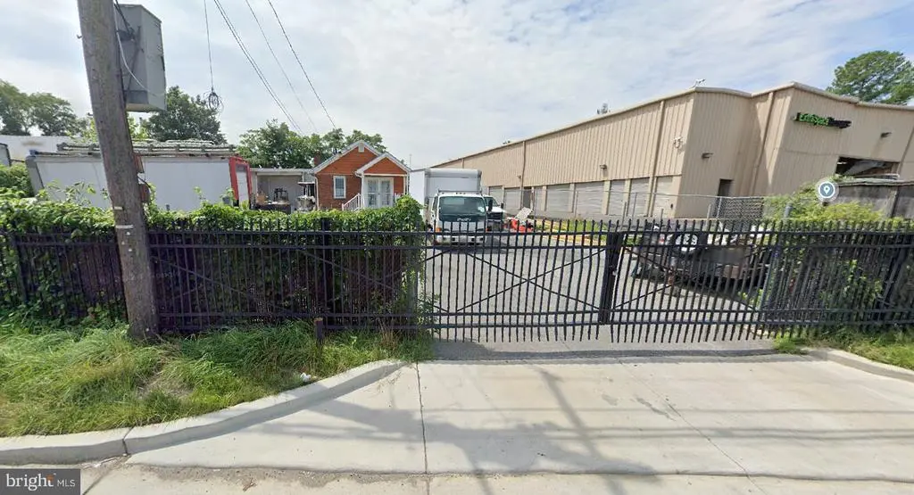 8607 Old Ardmore Rd, Landover