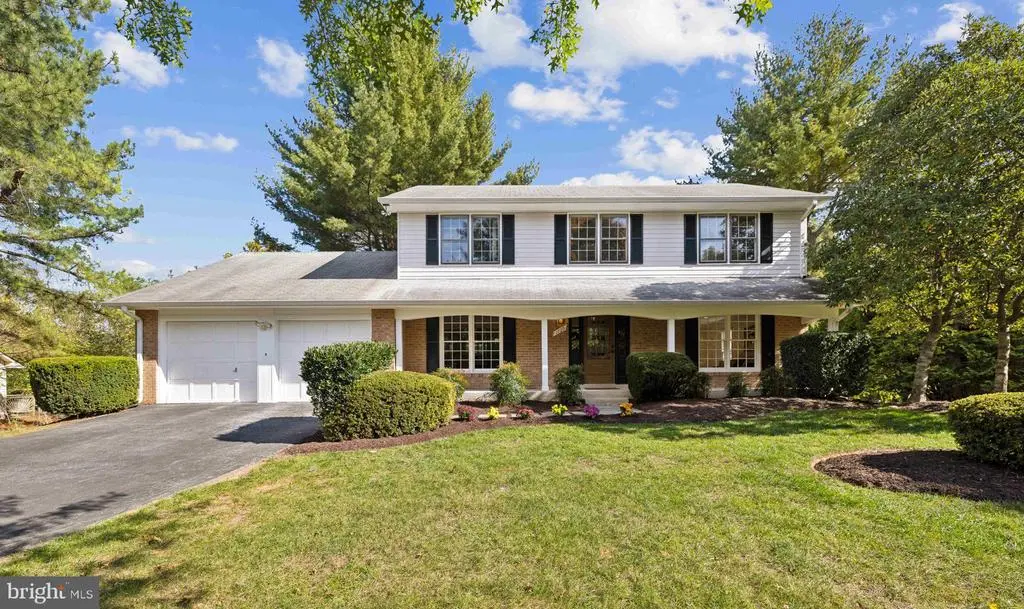 1729 Glastonberry Rd, Potomac