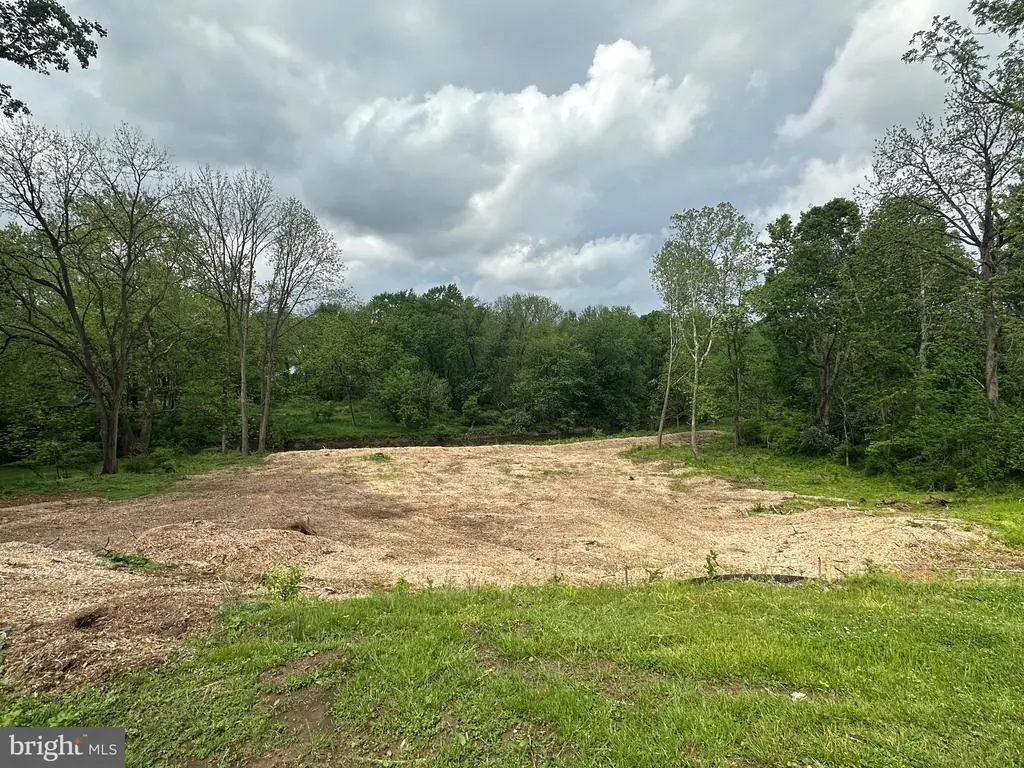 80 Jackson Dr, LANCASTER