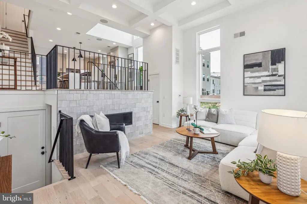 604 Brenna Walk, Philadelphia