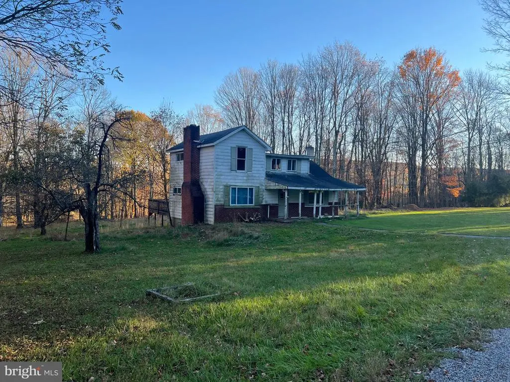 912 Snowy Creek Rd, Oakland