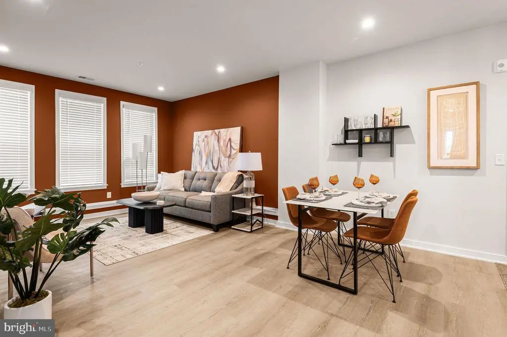 26 S York #101, HATBORO