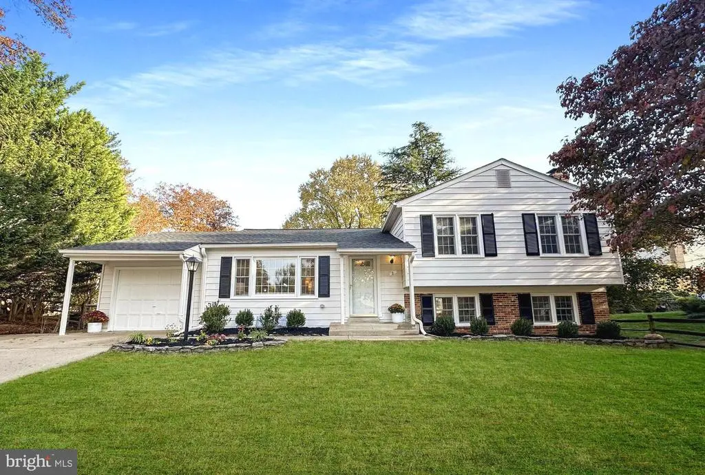 2 Henley Ct, Rockville