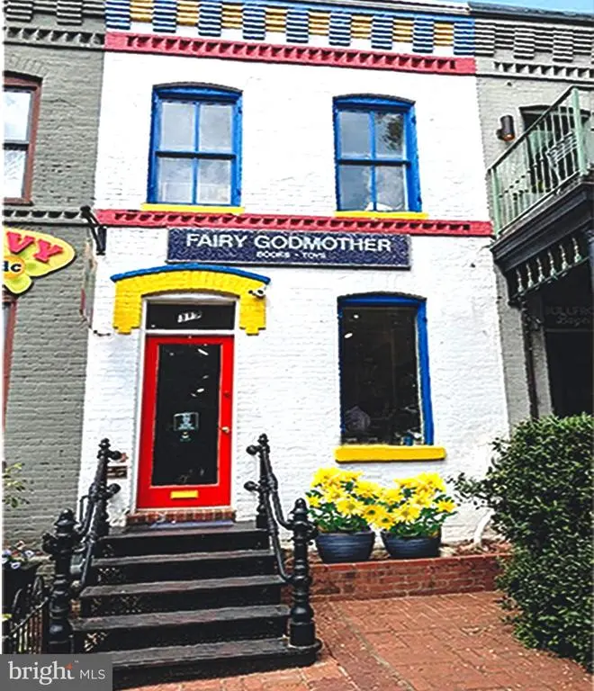 319 7th St Se, WASHINGTON