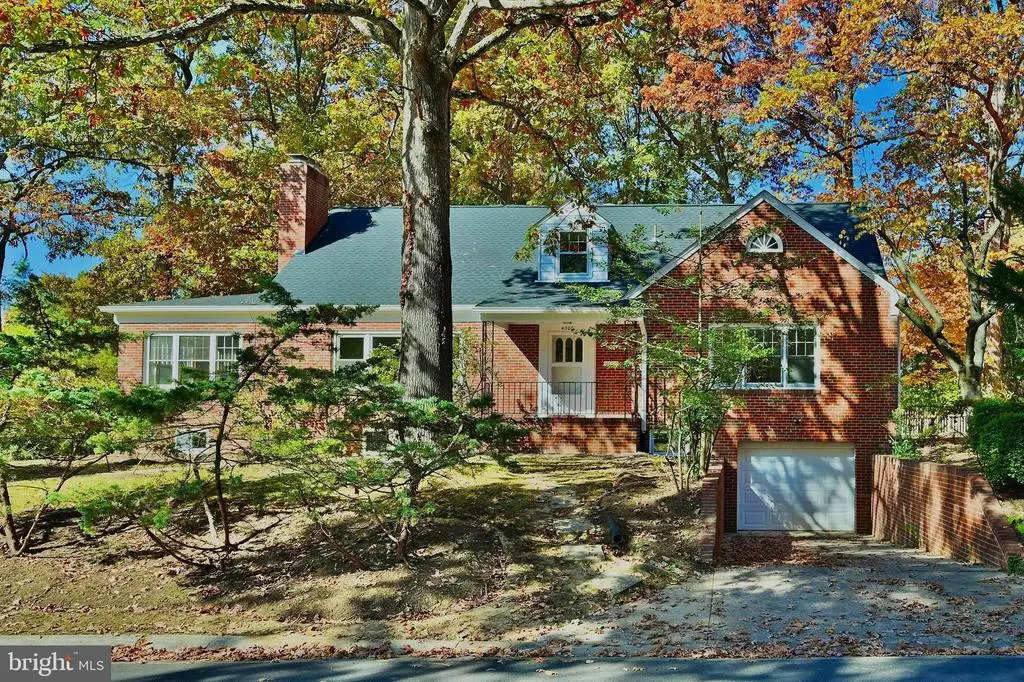 4300 College Heights Dr, University Park