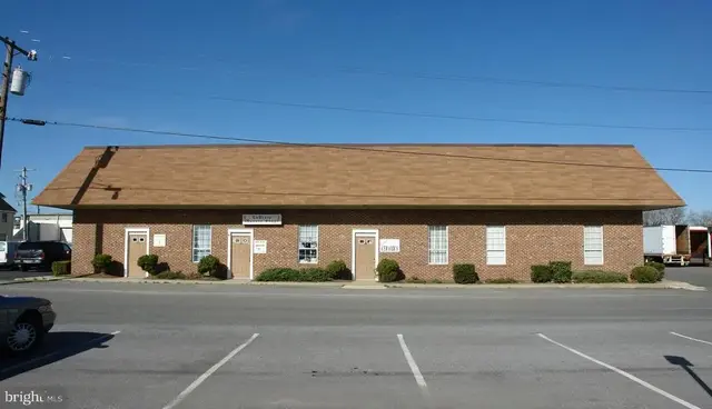 11 N Maple Ave, La Plata