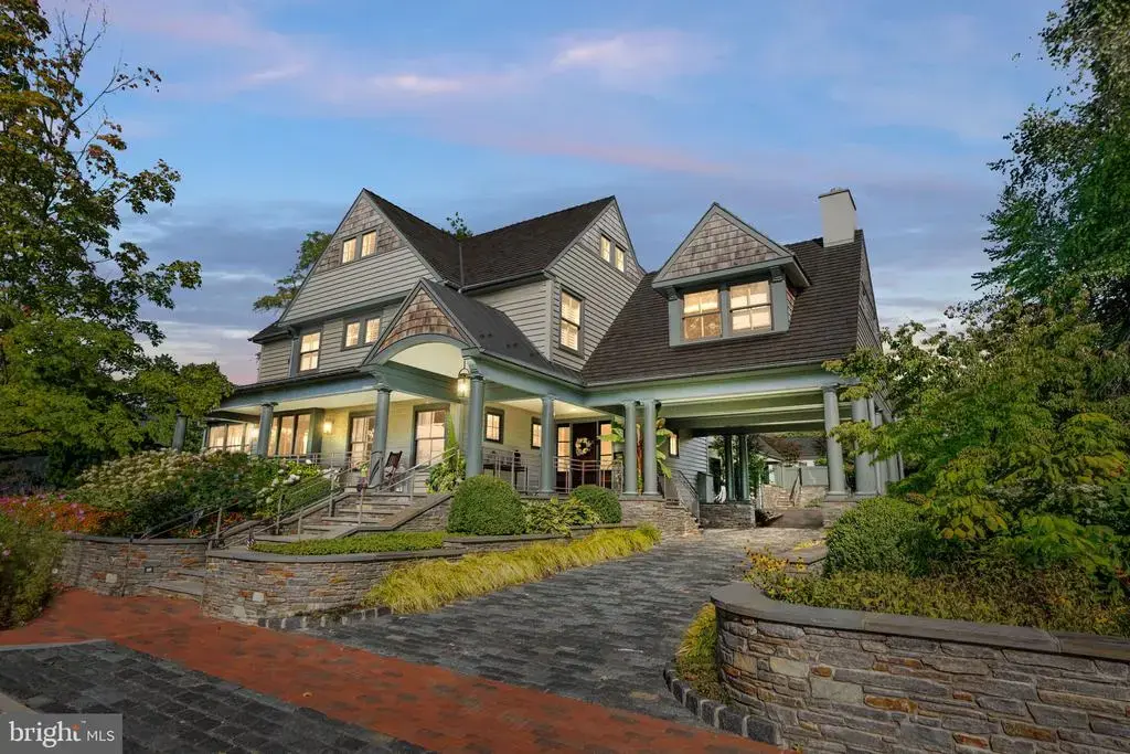 155 E Oakland Ave, DOYLESTOWN