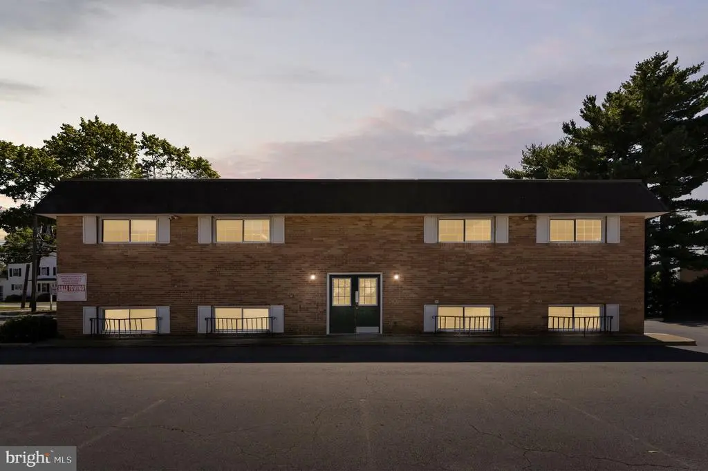 2561 Yardville Hamilton Square #suite 5, TRENTON