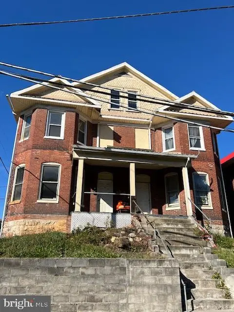 11-13 Virginia Ave, Cumberland