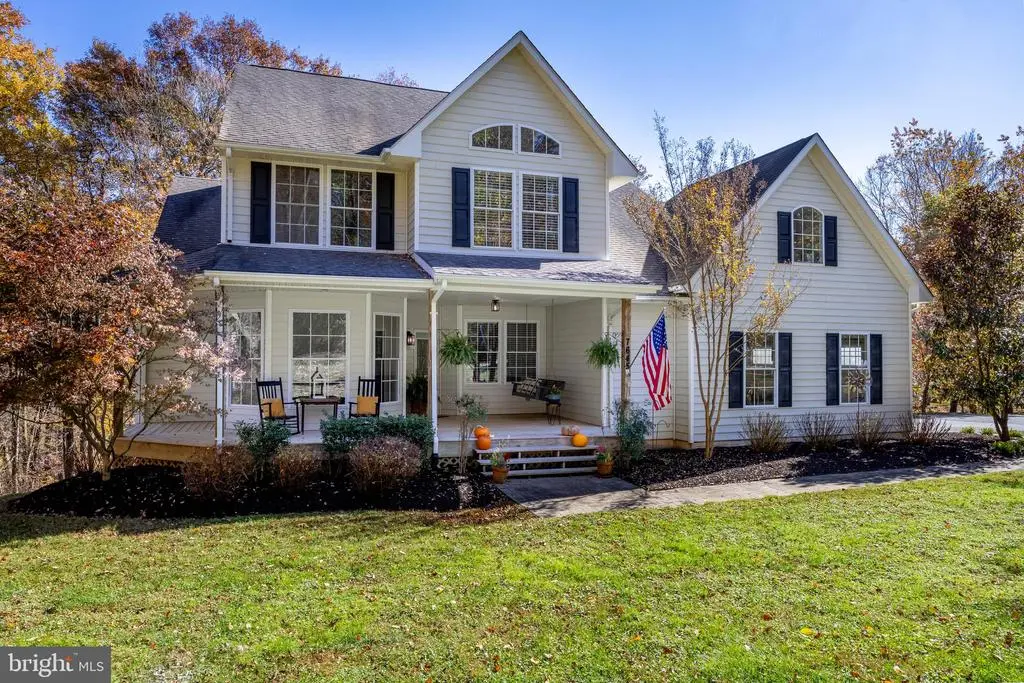 7645 Harman Dr, Sykesville