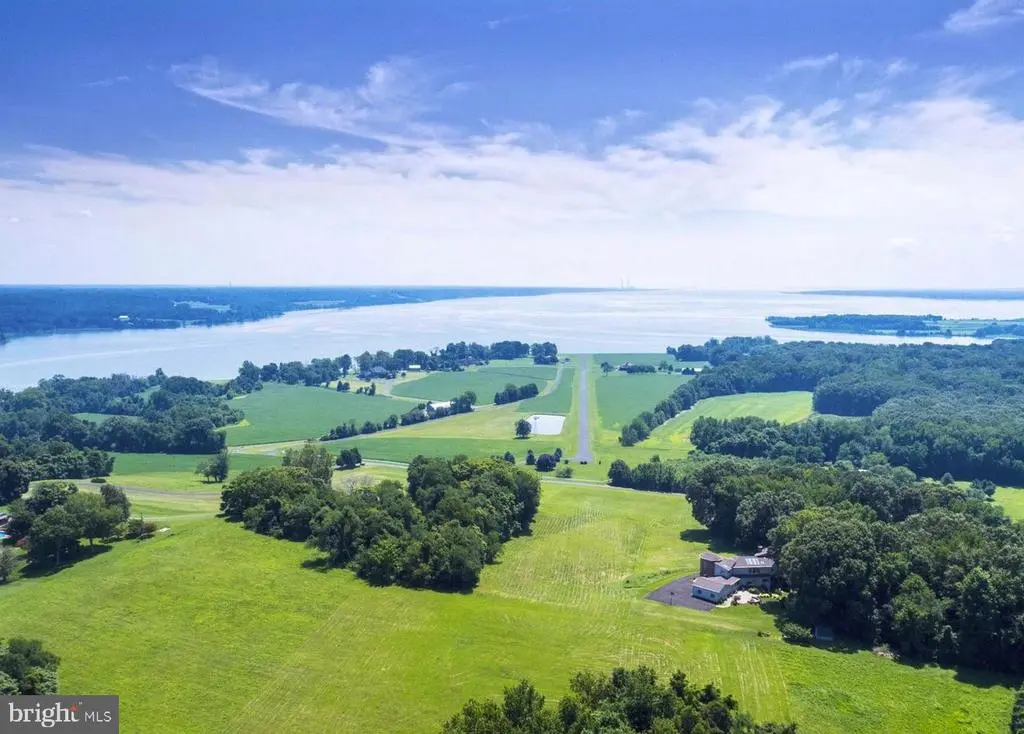 9100 Lanseair Farm, Welcome