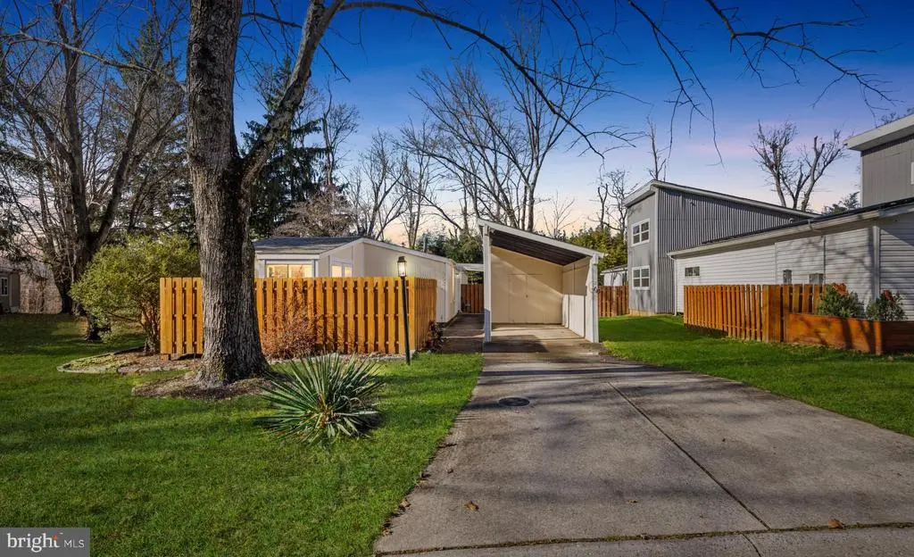 9524 Wandering Way, Columbia