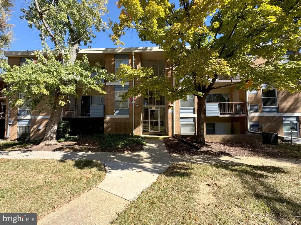 3807 Saint Barnabas Rd #104, Suitland