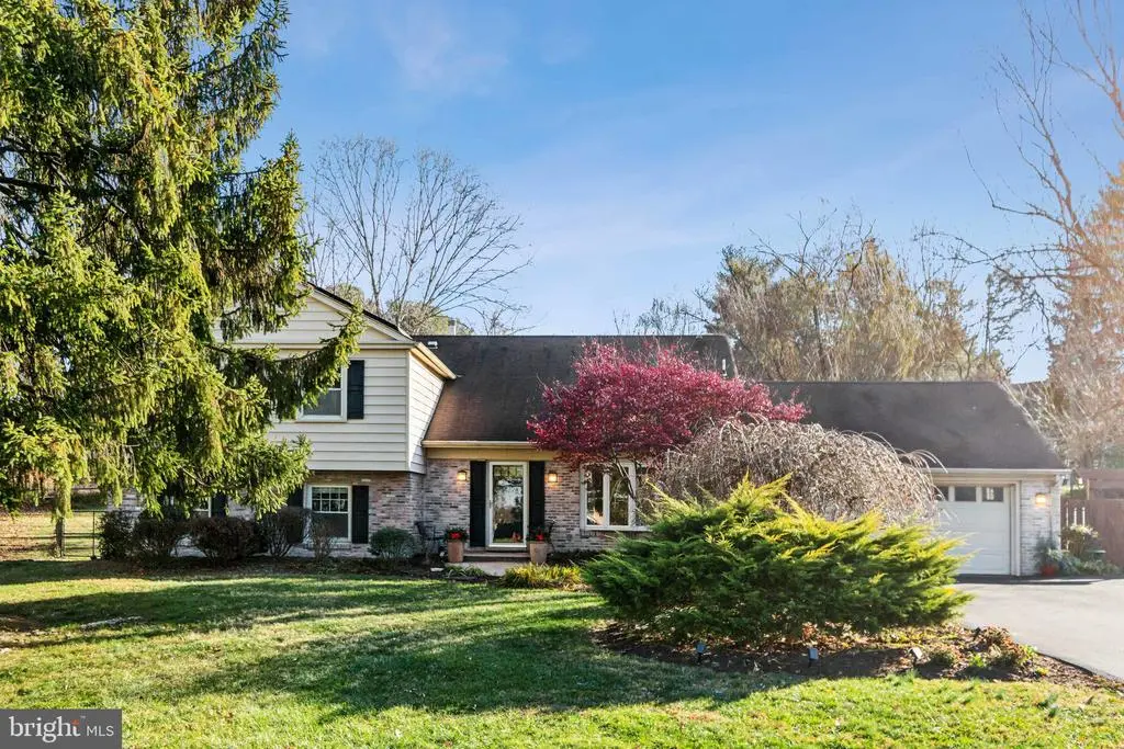 4212 Flower Valley Dr, Rockville