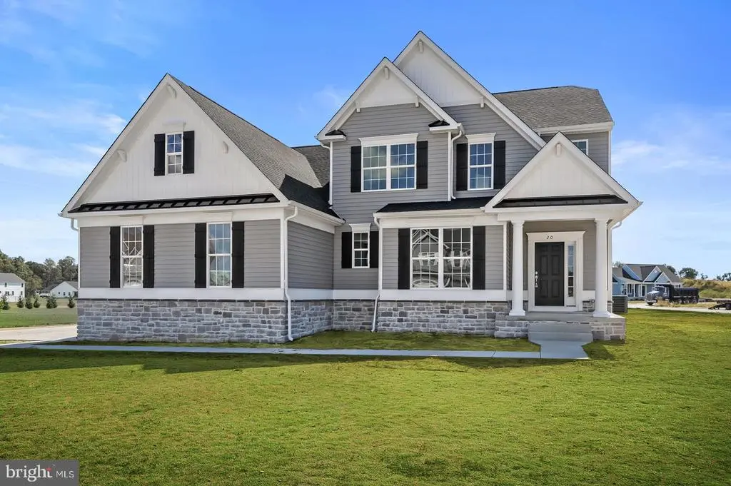 102 Currie Ln, MILFORD