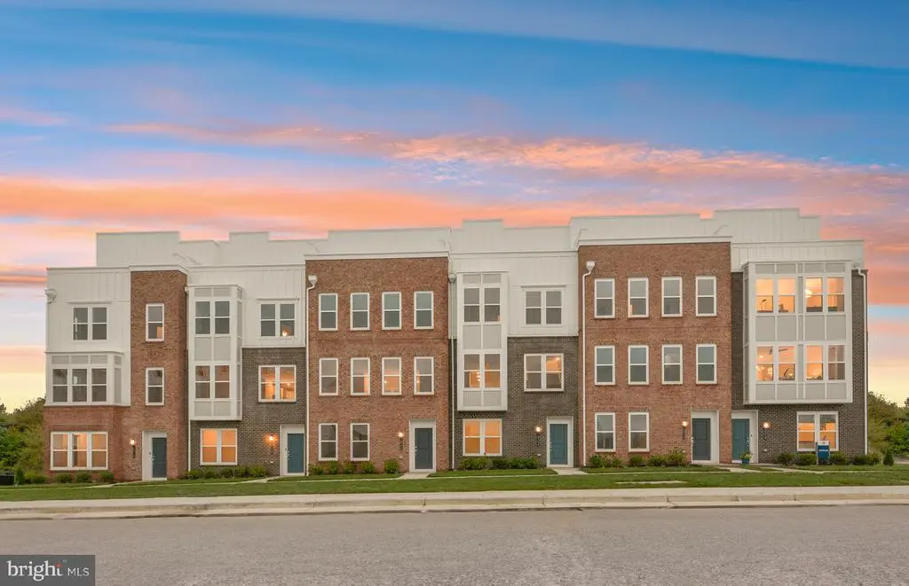 19676 Peach Flower Ter, Ashburn